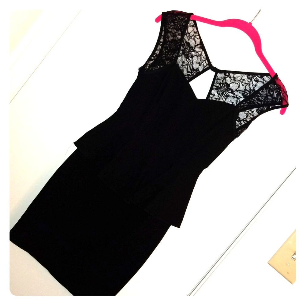 Size XS, black, lace, peplum dress🖤